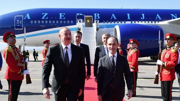 ����: ru.sputnik.az