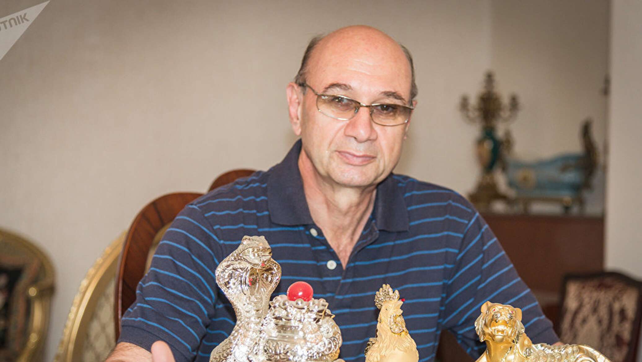 Астролог Михаил