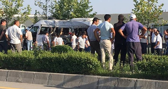 Bakı-Qazax şosesinin Yevlaxdan keçən hissəsində dəhşətli avtoqəza baş verib Bakı-Qazax şosesinin Yevlaxdan keçən hissəsində dəhşətli avtoqəza baş verib