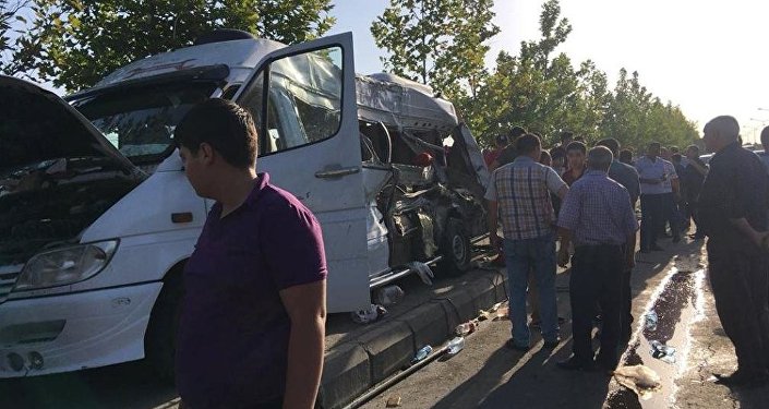 Bakı-Qazax şosesinin Yevlaxdan keçən hissəsində dəhşətli avtoqəza baş verib Bakı-Qazax şosesinin Yevlaxdan keçən hissəsində dəhşətli avtoqəza baş verib
