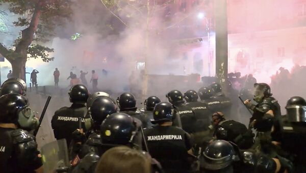 Протесты в Сербии: кто на самом деле стоит за беспорядками в Белграде? - Sputnik Азербайджан