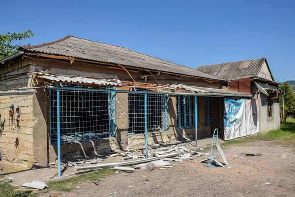 Поврежденный дом жителя Азиза Азизова в Товузском районе - Sputnik Азербайджан