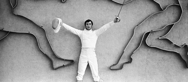 Олимпийский чемпион 1976 года, чемпион СССР фехтовальщик Виктор Кровопусков. - Sputnik Азербайджан