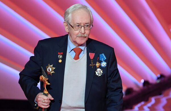 Лучший в мире Шерлок Холмс: Василию Ливанову - 85 Лучший в мире Шерлок Холмс: Василию Ливанову - 85 - Sputnik Азербайджан