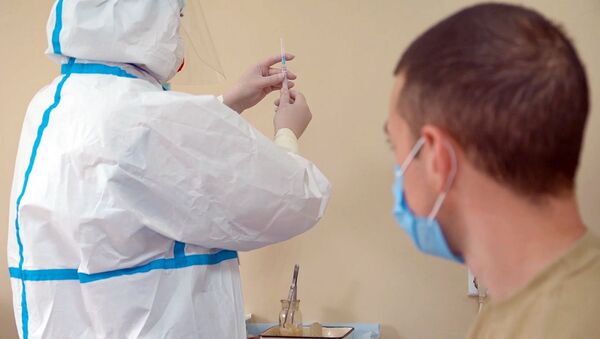 Испытаний вакцины от коронавируса в палате Главного военного клинического госпиталя имени Н. Н. Бурденко - Sputnik Азербайджан