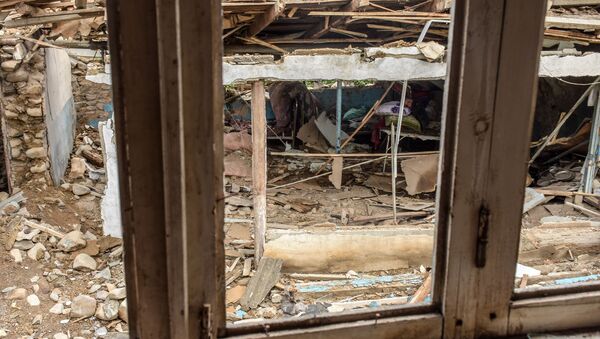 Разрушенный в результате обстрела жилой дом в селе Дондар Гушчу Товузского района Азербайджана - Sputnik Азербайджан
