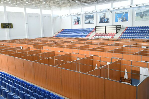 Говсанский олимпийский спортивный комплекс, переоборудованный в клинику модульного типа - Sputnik Азербайджан