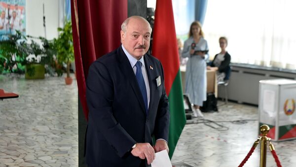 Президент Беларуси Александр Лукашенко - Sputnik Азербайджан