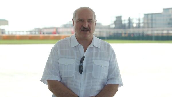 Лукашенко посоветовал белорусам успокоиться. Будет ли второй Майдан? - Sputnik Азербайджан