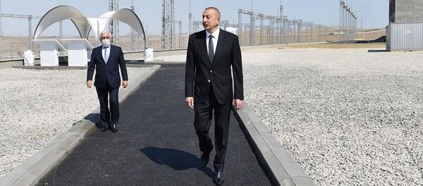 İlham Əliyev yarımstansiyasının tikintisi ilə tanış olub İlham Əliyev yarımstansiyasının tikintisi ilə tanış olub - Sputnik Азербайджан