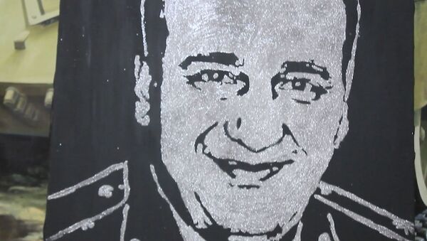Азербайджанская художница создает портреты шехидов необычным способом - Sputnik Азербайджан