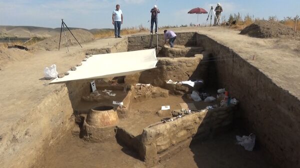 В Карабахе обнаружено поселение эпохи неолита – кадры с места раскопок - Sputnik Азербайджан
