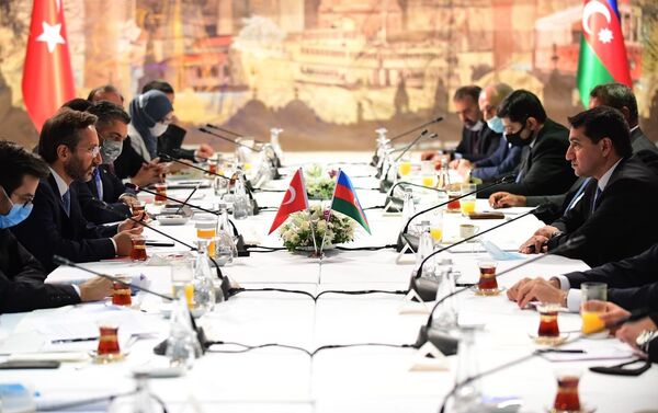 Встреча делегаций Азербайджана и Турции  - Sputnik Азербайджан