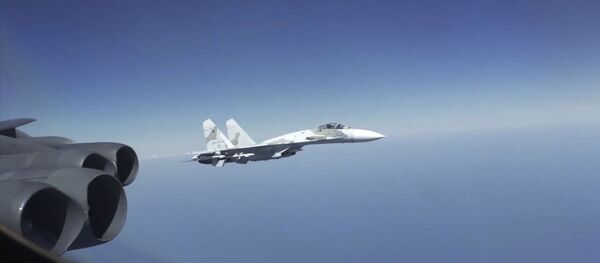 Мешают отрабатывать авиаудары: в США возмущены перехватами своих B-52 российскими истребителями Мешают отрабатывать авиаудары: в США возмущены перехватами своих B-52 российскими истребителями - Sputnik Азербайджан