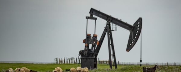 Нефтяная качалка, фото из архива - Sputnik Азербайджан