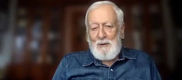 Вирусолог, доктор медицинских наук, профессор Анатолий Альтштейн Вирусолог, доктор медицинских наук, профессор Анатолий Альтштейн - Sputnik Азербайджан