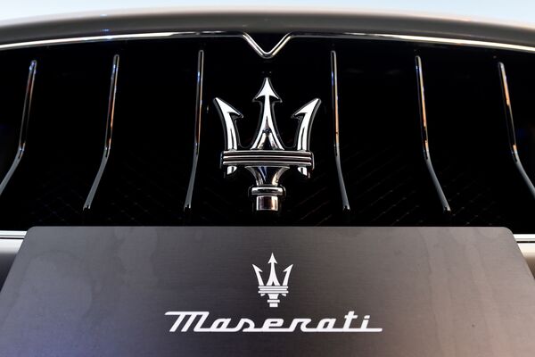 Презентация нового спорткара MC20 итальянской компании Maserati в Италии  - Sputnik Азербайджан