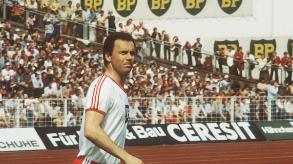 Франц Беккенбауэр, немецкий футболист в мае 1981 года в Гамбурге - Sputnik Азербайджан