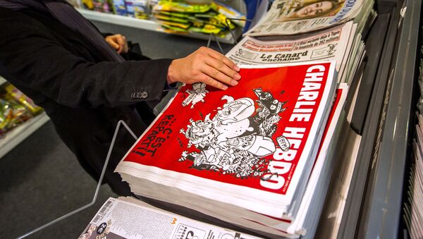 Продажа газеты Charlie Hebdo, фото из архива - Sputnik Azərbaycan