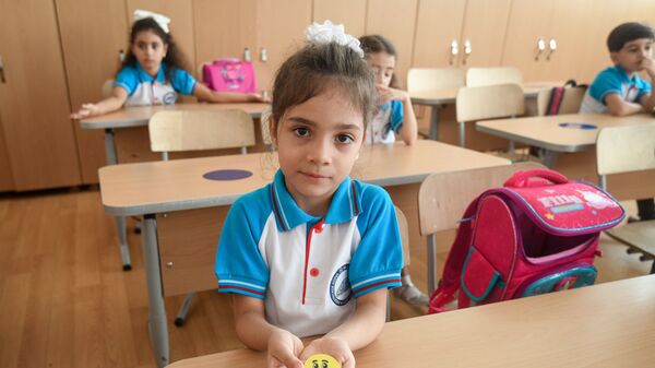 Школьница - Sputnik Азербайджан