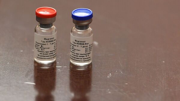 Первая в мире зарегистрированная вакцина от коронавируса COVID-19 Спутник V - Sputnik Azərbaycan