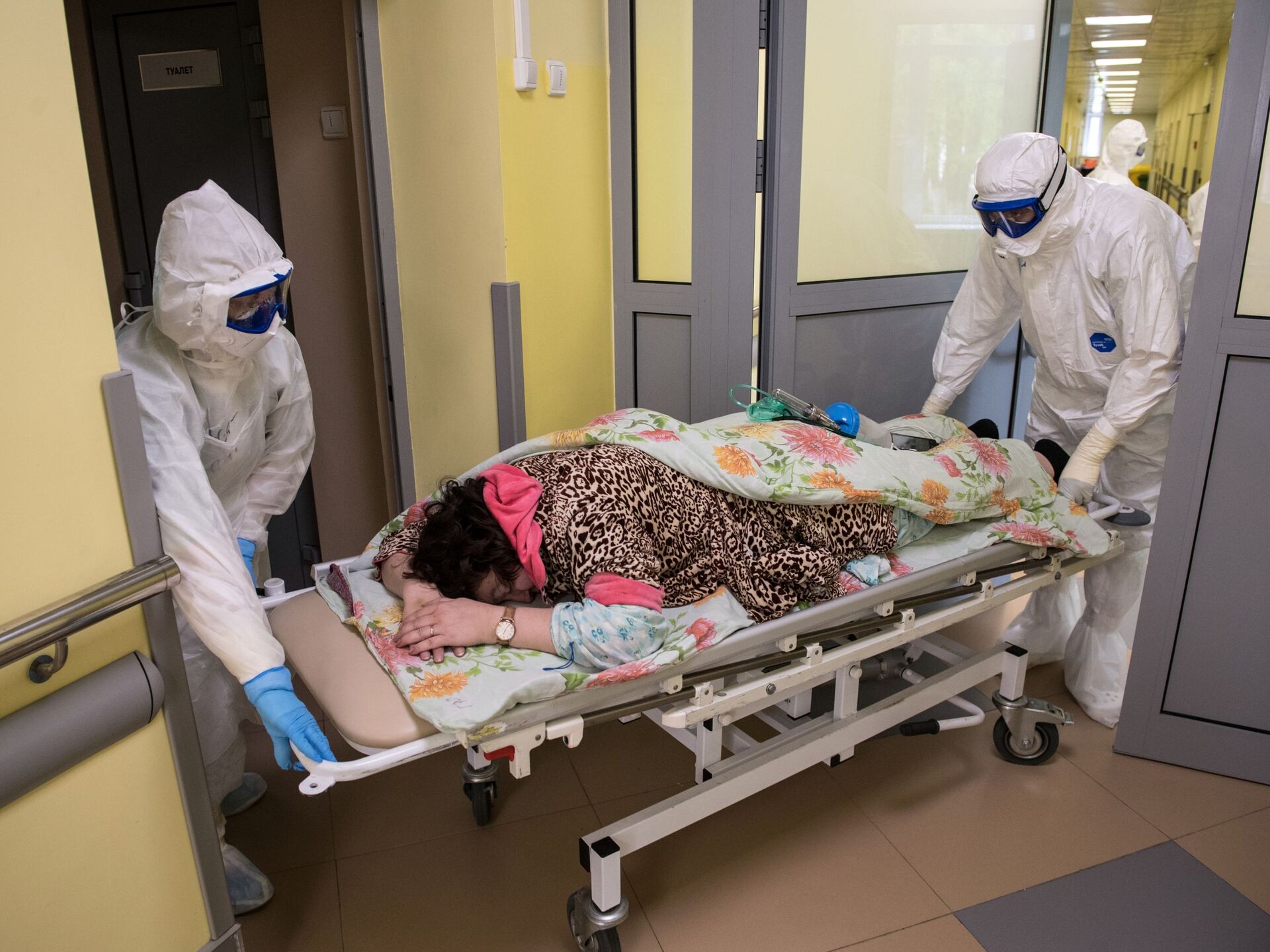 Коронавирус умер человек в россии. Умирание больного в больнице. Российские больницы ужас.
