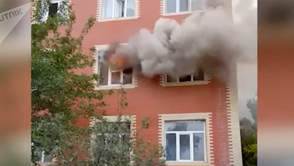 В азербайджанской школе в Гардабани произошел крупный пожар - Sputnik Азербайджан