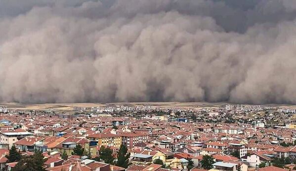 Песчаная буря в Анкаре, Турция  - Sputnik Azərbaycan