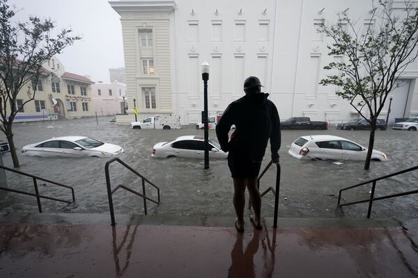 Наводнение в Пенсаколе, штат Флорида - Sputnik Azərbaycan