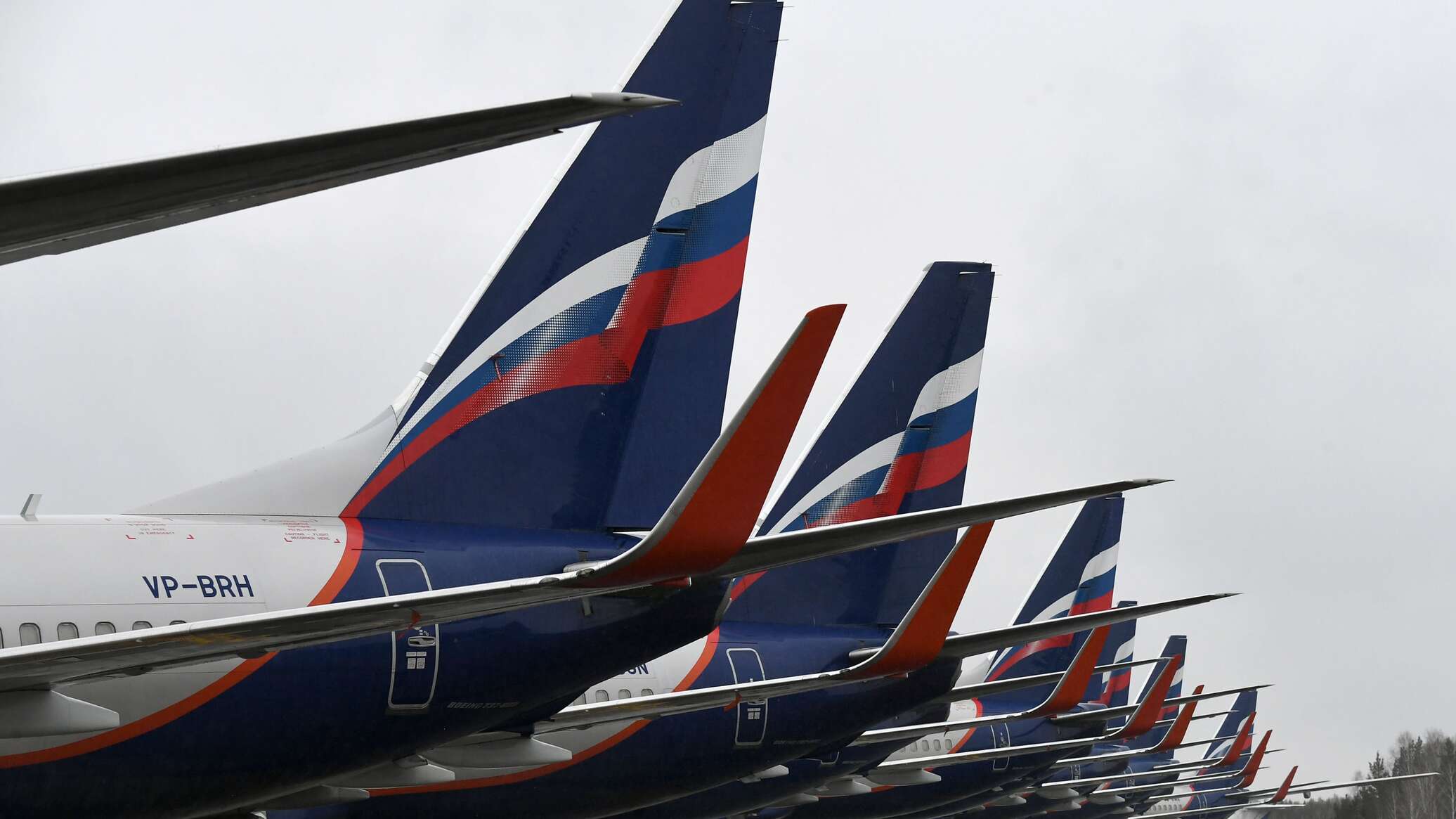 Аэрофлот серебряный. A319 Aeroflot. Аэробус 319 хвост. Аэрофлот самолет Дальний Восток. Лизинг самолетов.