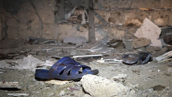 Что происходит в доме, где погибла целая семья в Нафталане – видео 18+ - Sputnik Азербайджан