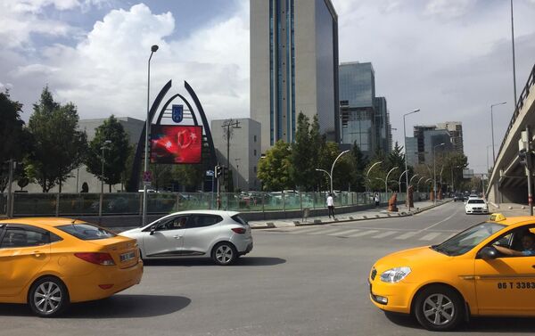 Флаги Азербайджана и Турции на билборде в Анкаре - Sputnik Азербайджан