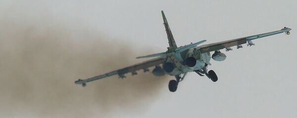 Штурмовик Су-25. Архивное фото Штурмовик Су-25. Архивное фото - Sputnik Азербайджан