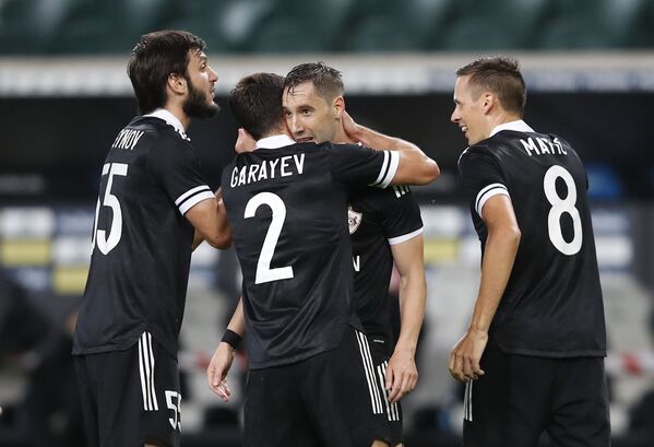 Матч плей-офф раунда квалификации Лиги Европы между польской Легией и азербайджанским Карабахом - Sputnik Azərbaycan