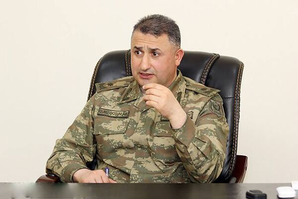 Президент Алиев поздравил личный состав 1-го армейского корпуса с освобождением Мадагиза - Sputnik Азербайджан