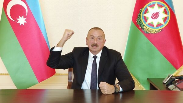 Президент Ильхам Алиев во время обращении к нации - Sputnik Azərbaycan