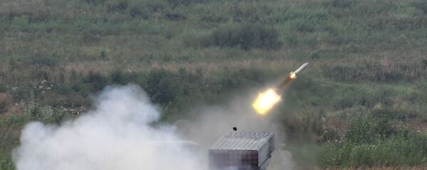 Боевая машина РСЗО Град, фото из архива Боевая машина РСЗО Град, фото из архива - Sputnik Азербайджан