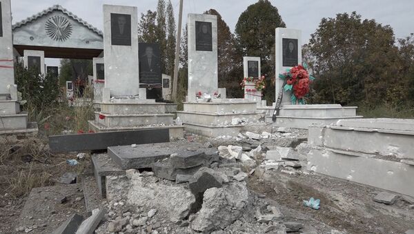 Кладбище в Тертере после бомбардировки  - Sputnik Azərbaycan