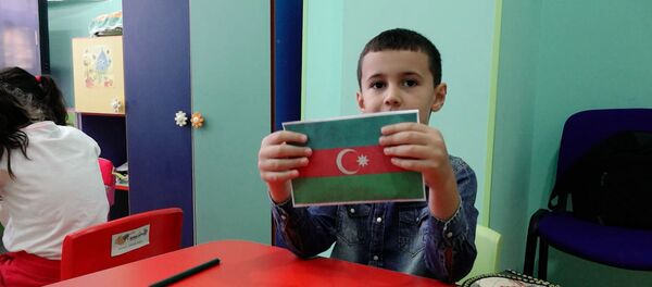 Мы вами гордимся!: малыши поддержали азербайджанских солдат Мы вами гордимся!: малыши поддержали азербайджанских солдат - Sputnik Азербайджан