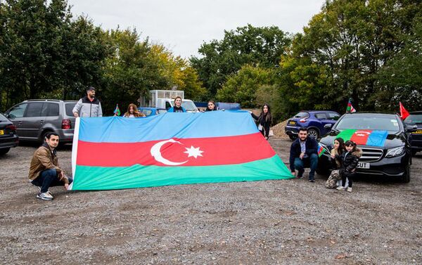 Акция в поддержку Азербайджанской армии в Лондоне - Sputnik Азербайджан