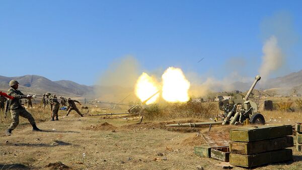 Огонь из артилерии ВС Азербайджана, фото из архива - Sputnik Азербайджан