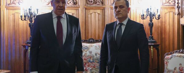 Министр иностранных дел Азербайджана Джейхун Байрамов и министр иностранных дел РФ Сергей Лавров  - Sputnik Азербайджан