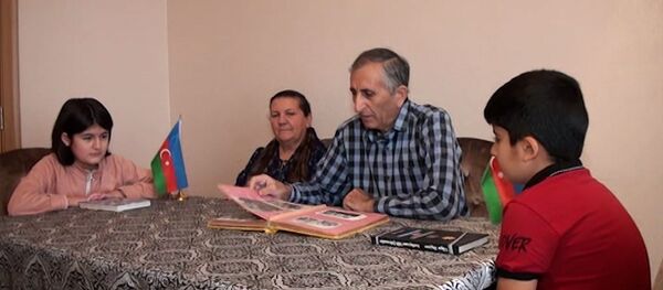 Лучший день за 27 лет: семья Мамедовых из Губадлы ждет, когда вернется домой – видео Лучший день за 27 лет: семья Мамедовых из Губадлы ждет, когда вернется домой – видео - Sputnik Азербайджан