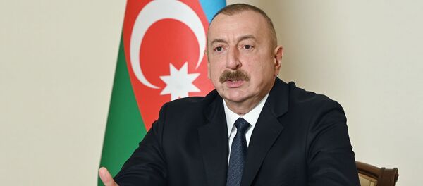 İlham Əliyev İspaniyanın EFE informasiya agentliyinə müsahibəsi zamanı - Sputnik Азербайджан