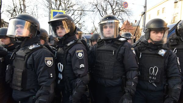 Сотрудники полиции в Украине, фото из архива - Sputnik Азербайджан