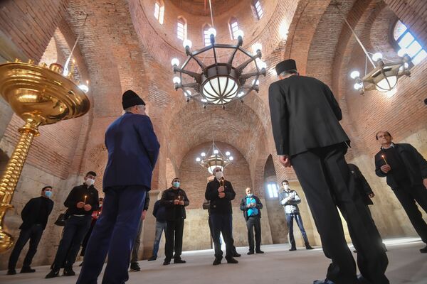 Открытие удинской церкви в селе Нидж Габалинского района Азербайджана - Sputnik Азербайджан