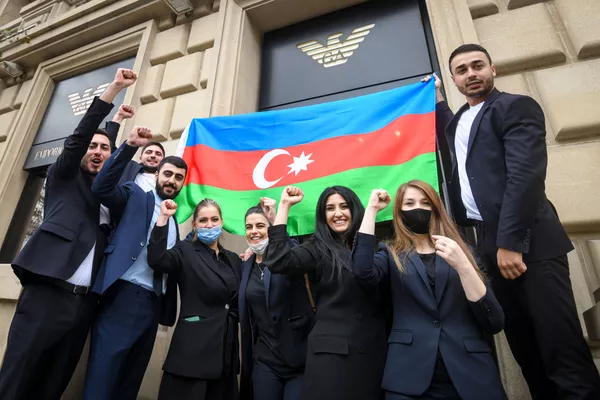 Жители баку празднуют освобождение Шуши Жители баку празднуют освобождение Шуши - Sputnik Азербайджан