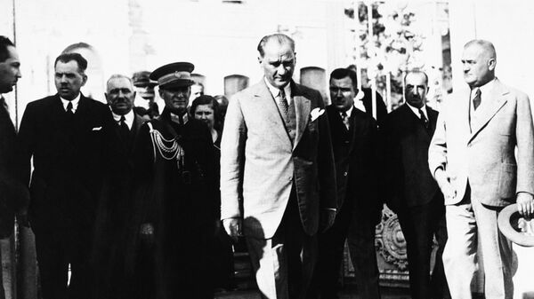 Mustafa Kamal Atatürk - Türkiyə Cümhuriyyətinin qurucusu  - Sputnik Azərbaycan