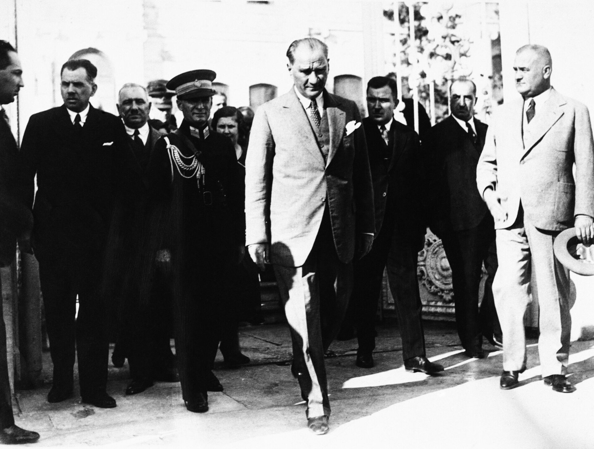 Mustafa Kamal Atatürk - Türkiyə Cümhuriyyətinin qurucusu  - Sputnik Azərbaycan, 1920, 18.05.2024