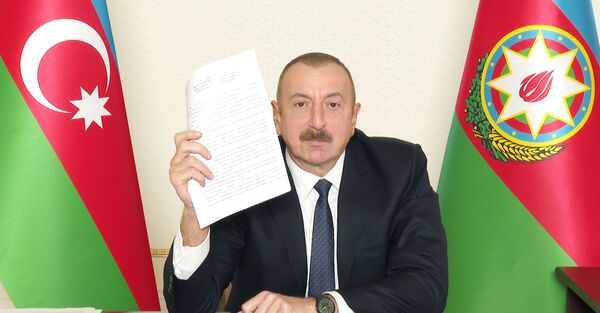 Это военная капитуляция Армении - обращение президента Алиева к нации Это военная капитуляция Армении - обращение президента Алиева к нации - Sputnik Азербайджан